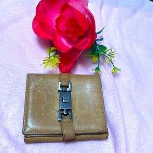 Authentic Gucci wallet